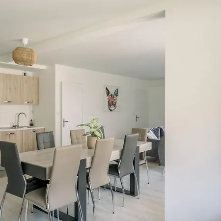 Apartment T5 Bompard Centre Rodez, Parking Prive