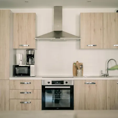 T5 Bompard Centre Rodez, Parking Prive דירה