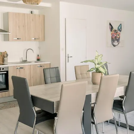 T5 Bompard Centre Rodez, Parking Prive * רודז