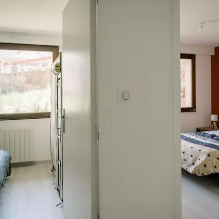 T5 Bompard Centre Rodez, Parking Prive * רודז